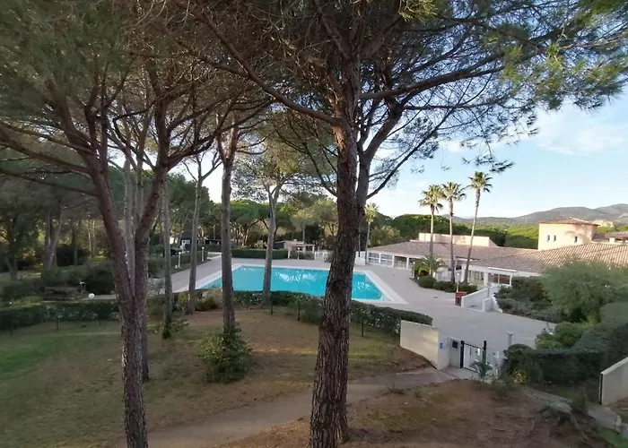 Residences Du Golf 아파트